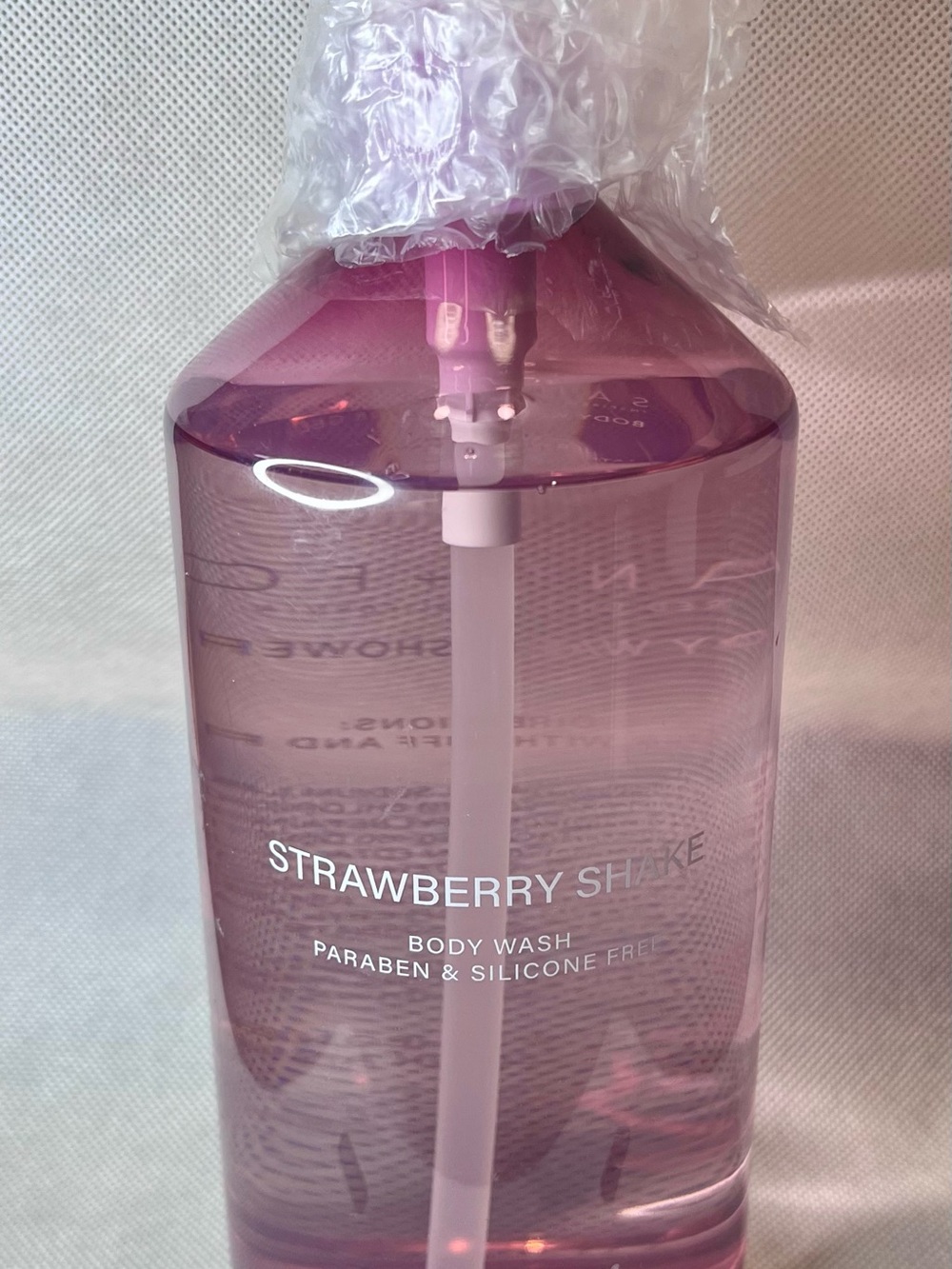 Sand + Fog Strawberry Shake Body Wash